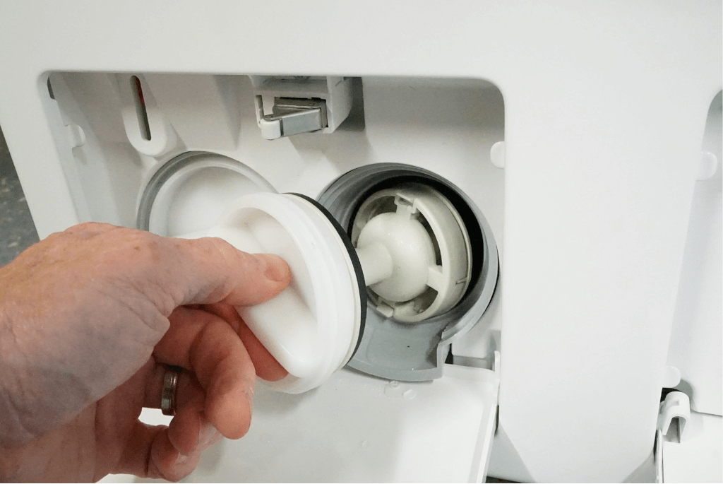 Не откручивается фильтр в стиральной машине White-Westinghouse